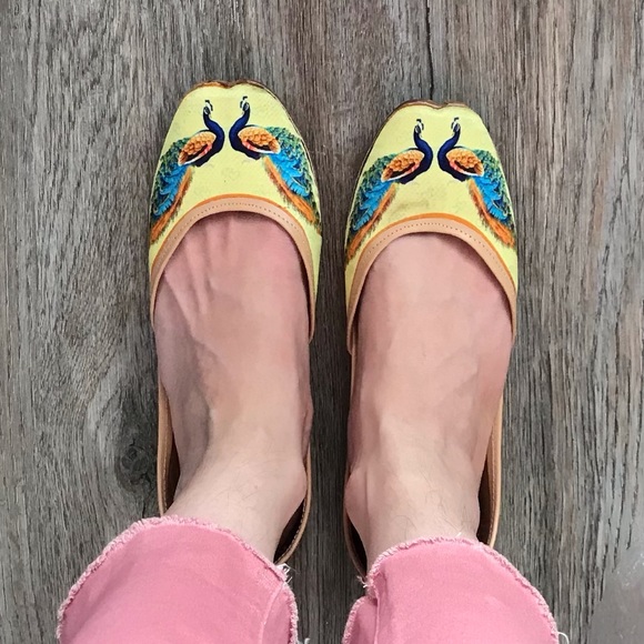 Women’s Flat Shoes (Spring and Summer Collection) - Picture 2 of 6